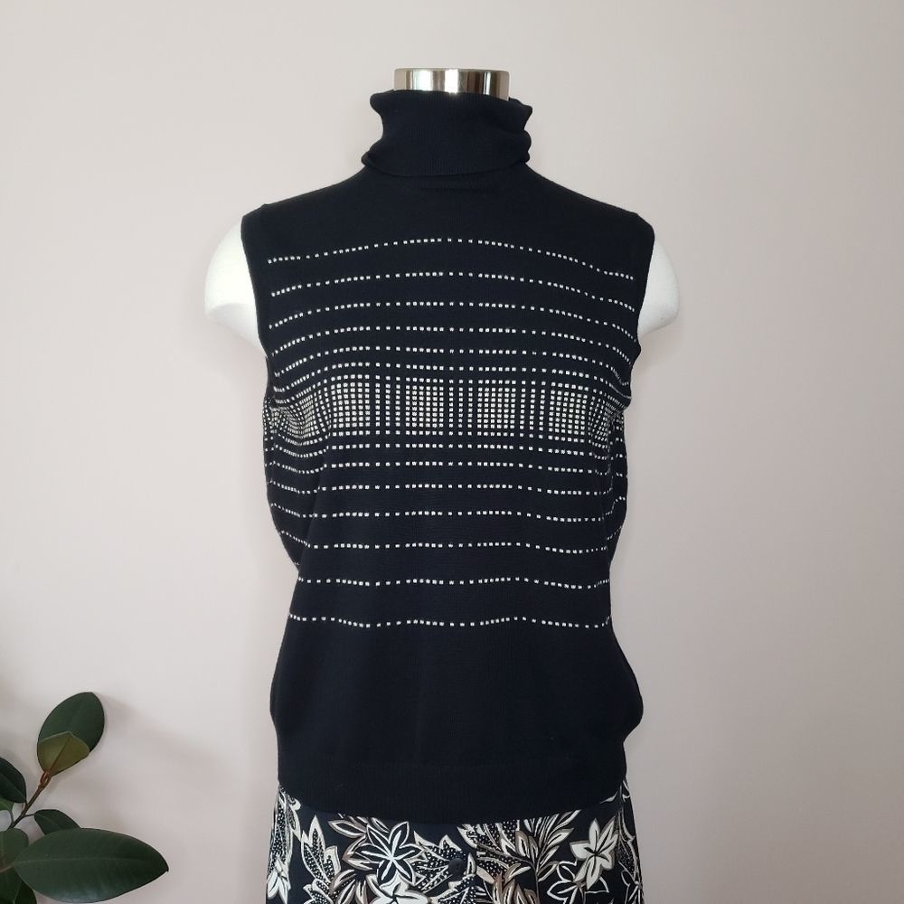 Black & tan turtleneck sweatervest